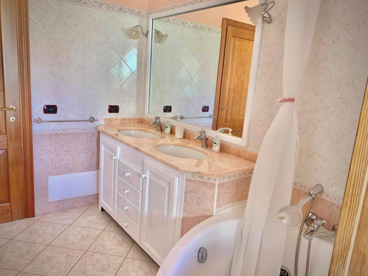 Casa Di Famiglia Apartment อาลเกโร ภายนอก รูปภาพ